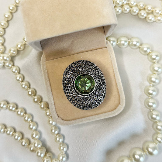 Silver ring with pierre peridot gemstone – size 16.25 | 51.5